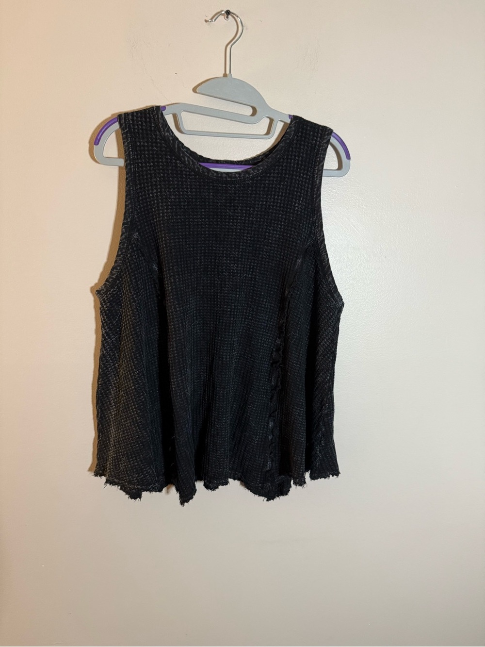 Ces Femme Black Textured Sleeveless Tank Top